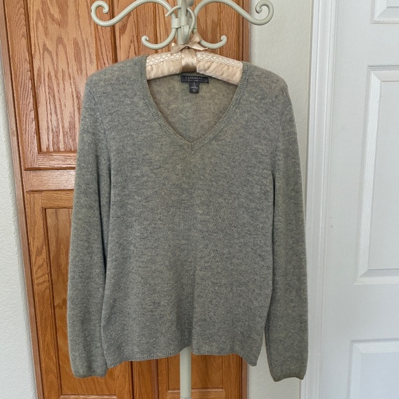 Charter Club Cashmere Light Grey V Neck Sweater S - Picture 1 of 3
